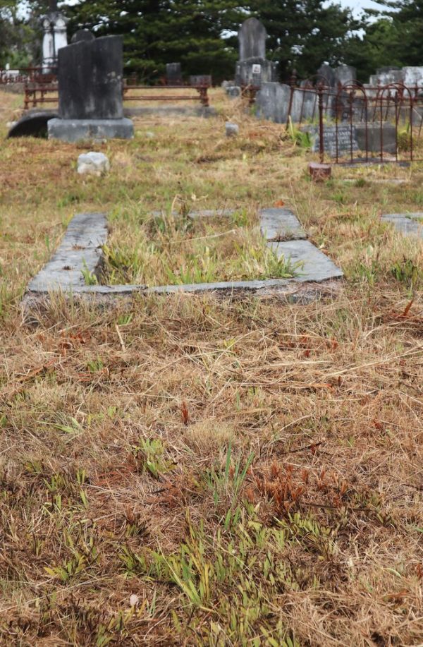 Mount Walton photo 2