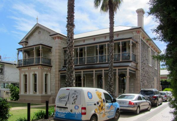 Mount Vincent photo 4
