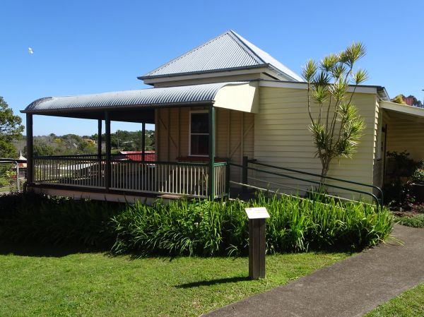 Mount Palmer photo 2