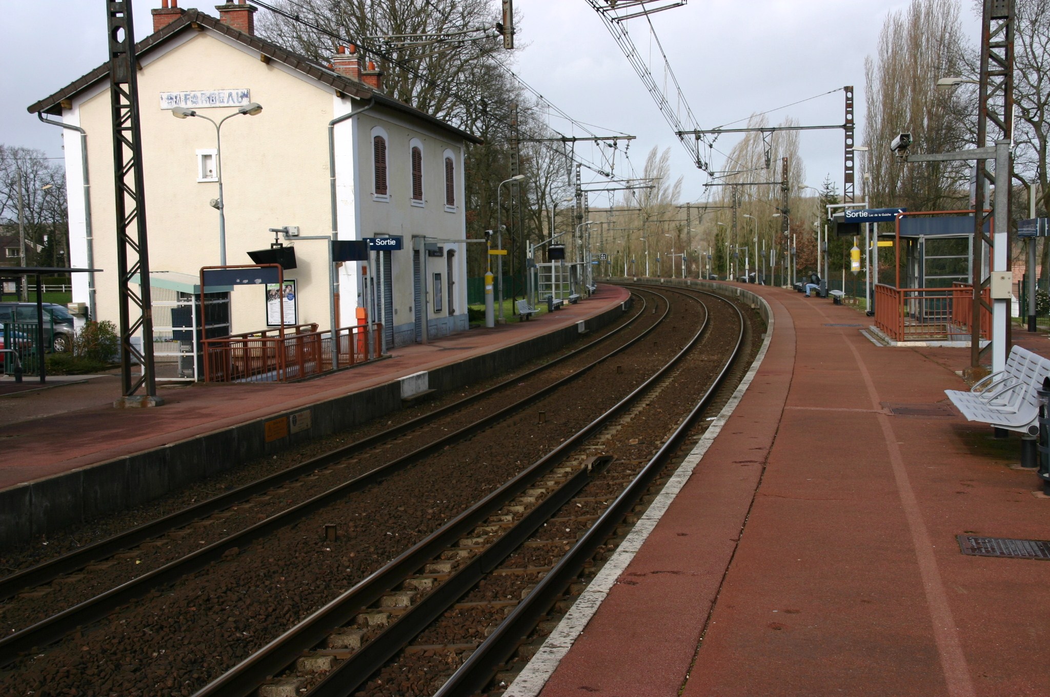 Saint-Fargeau-Ponthierry photo 3