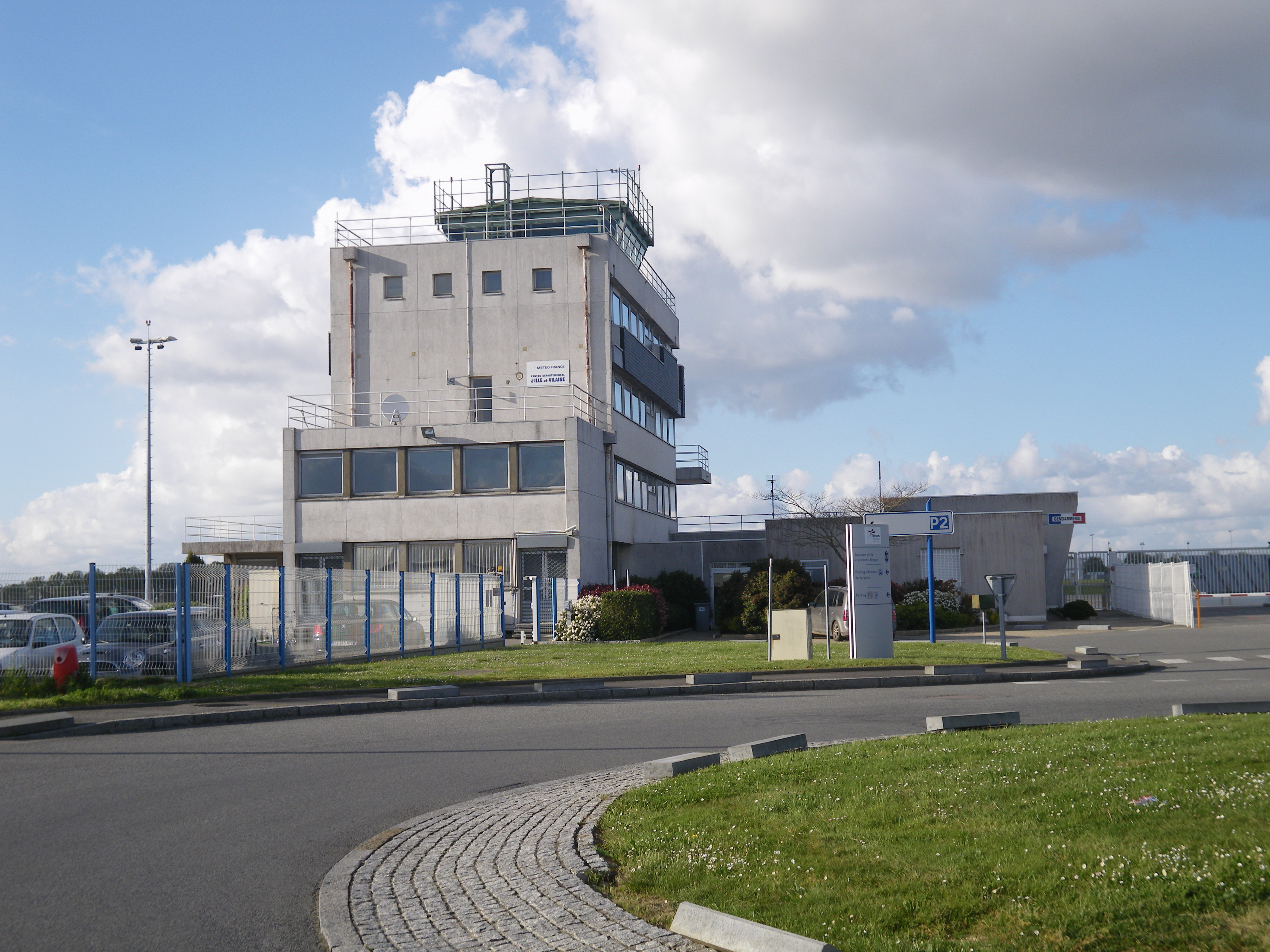 Saint-Jacques-de-la-Lande photo 2