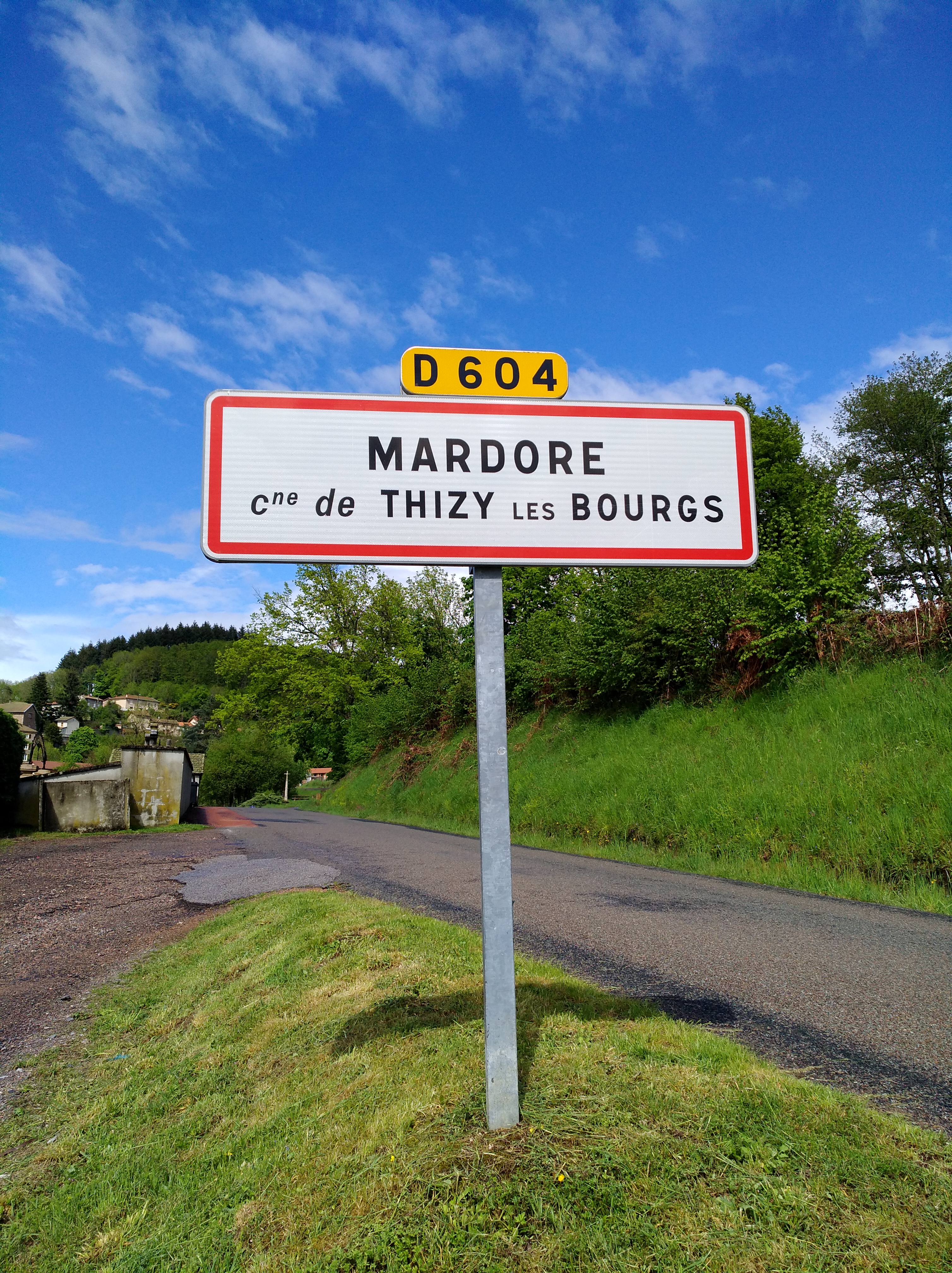 Thizy-les-Bourgs photo 3