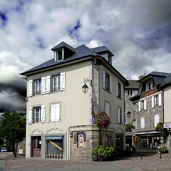 Ussel photo 2