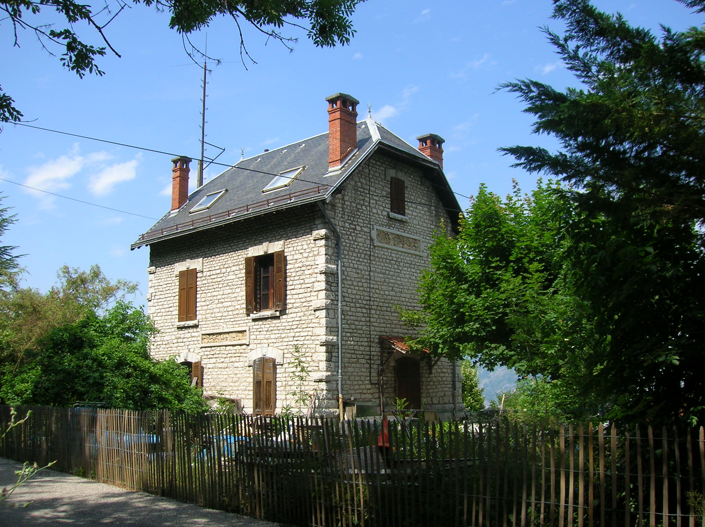 Seyssinet-Pariset photo 3