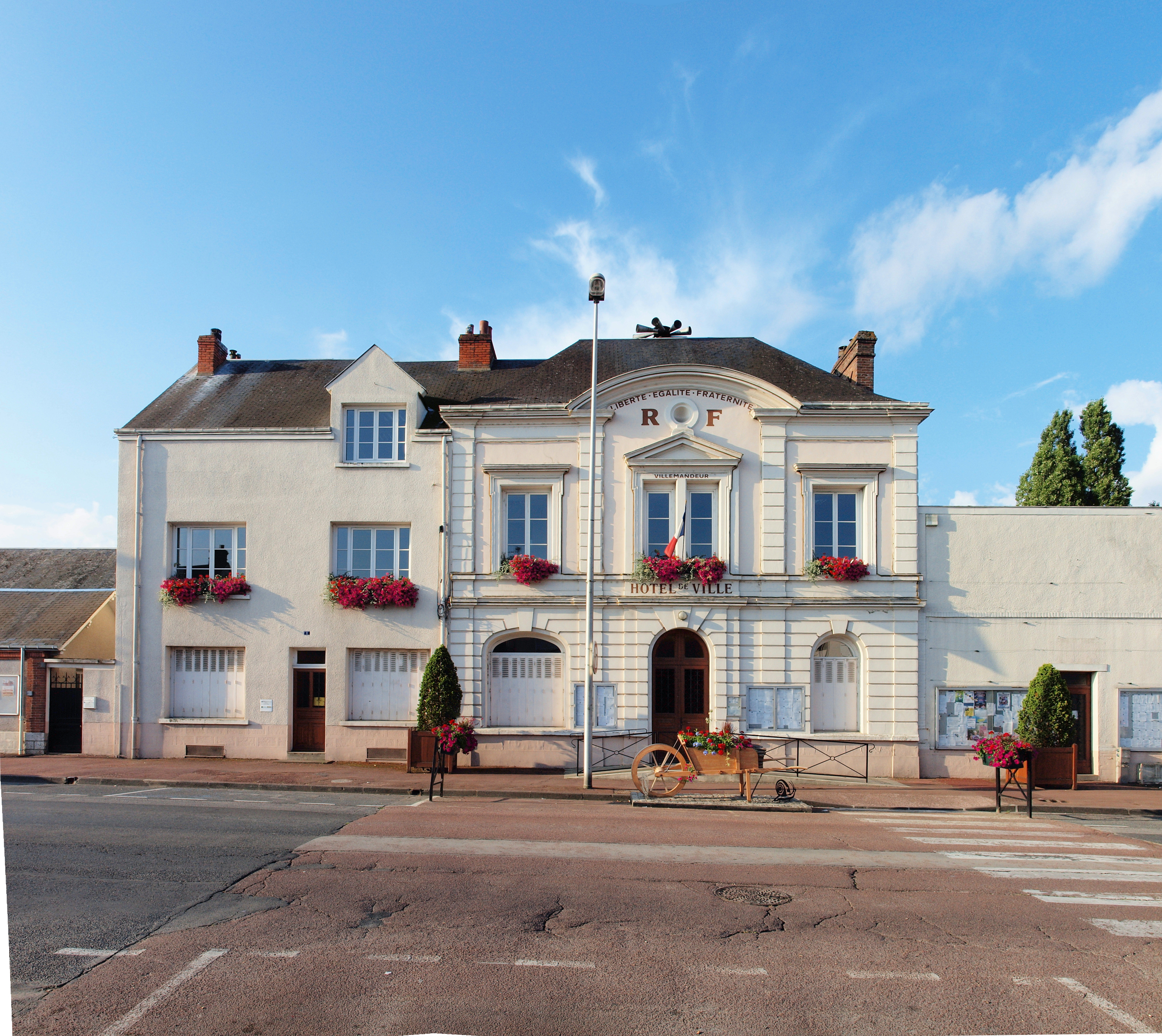 Villemandeur photo 2