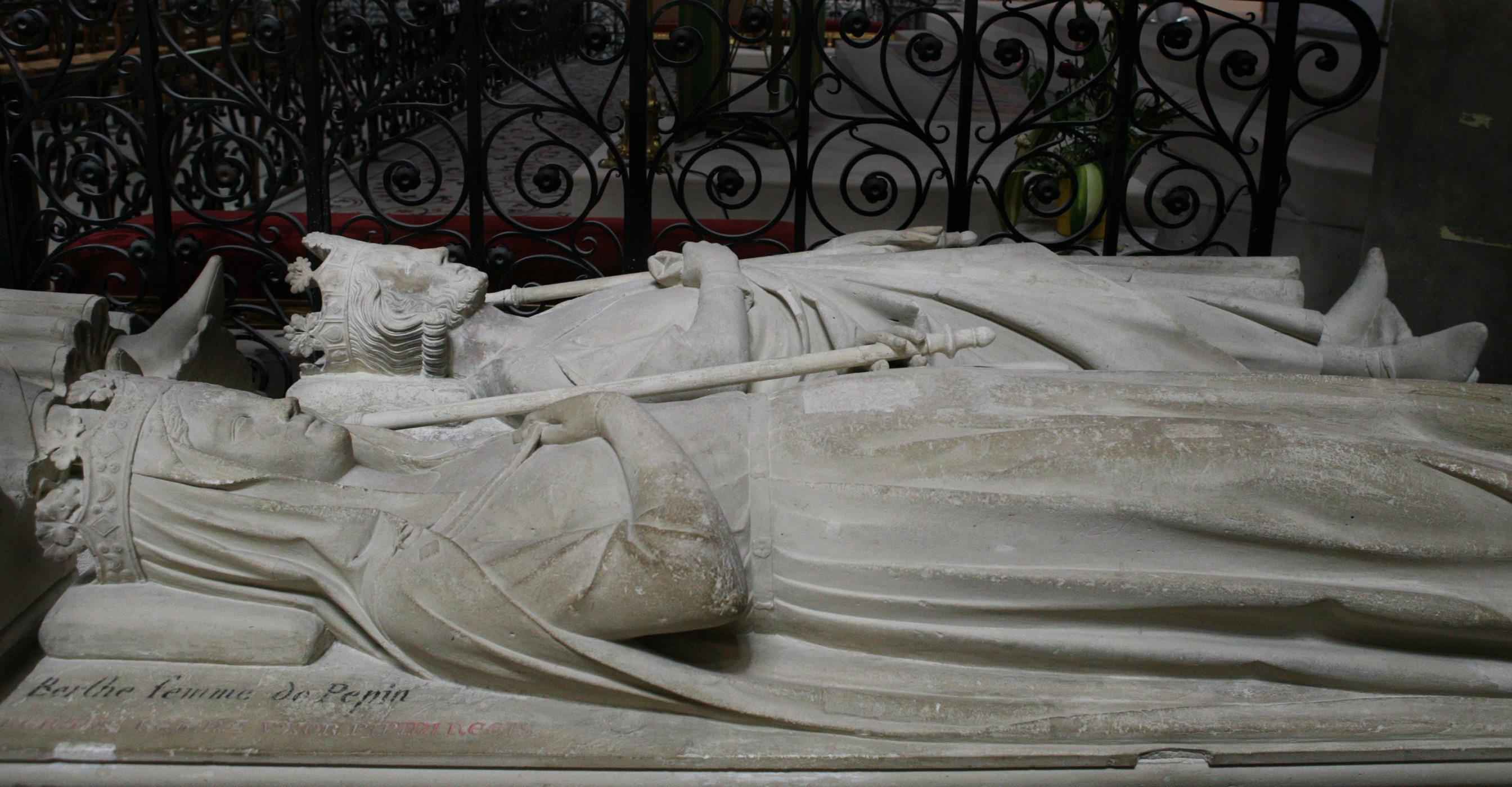 Saint-Denis photo 2