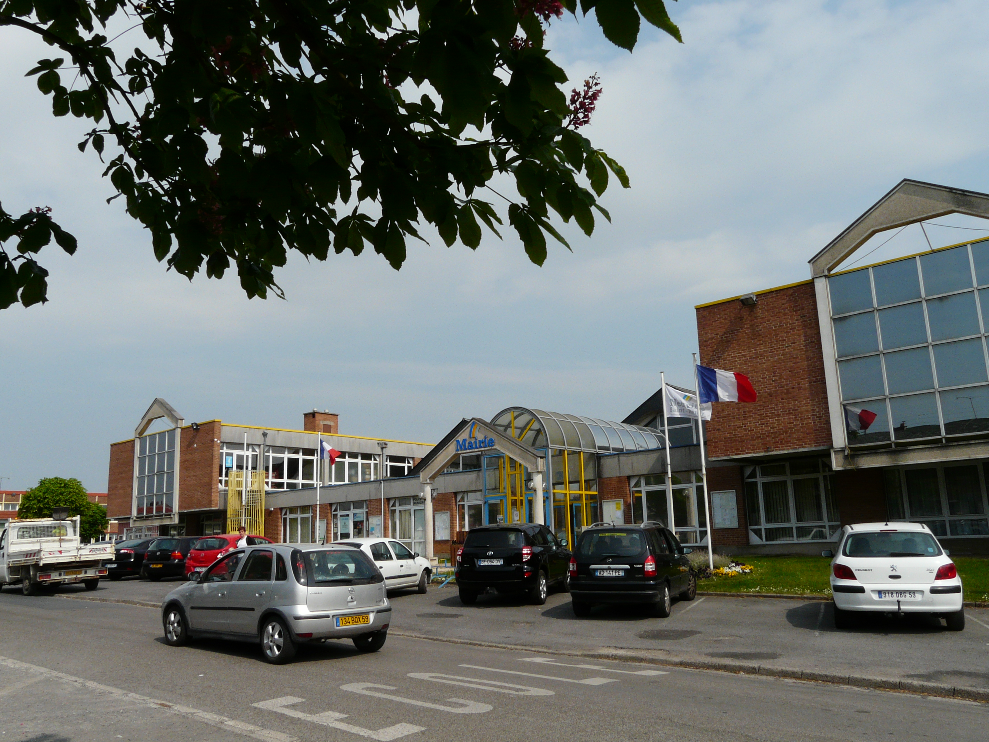 Neuville-Saint-Rémy photo 2