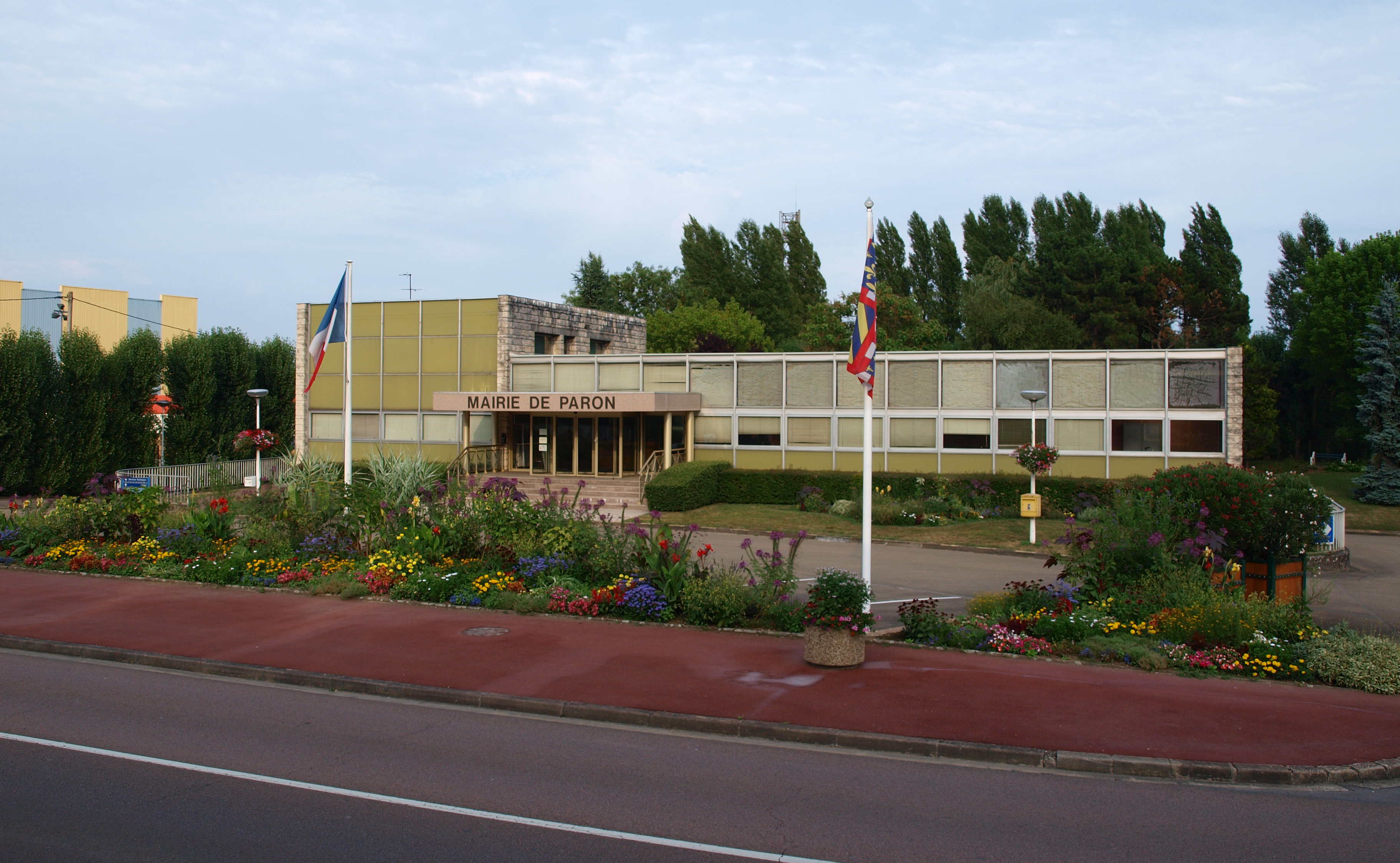 Paron, Bourgogne-Franche-Comte