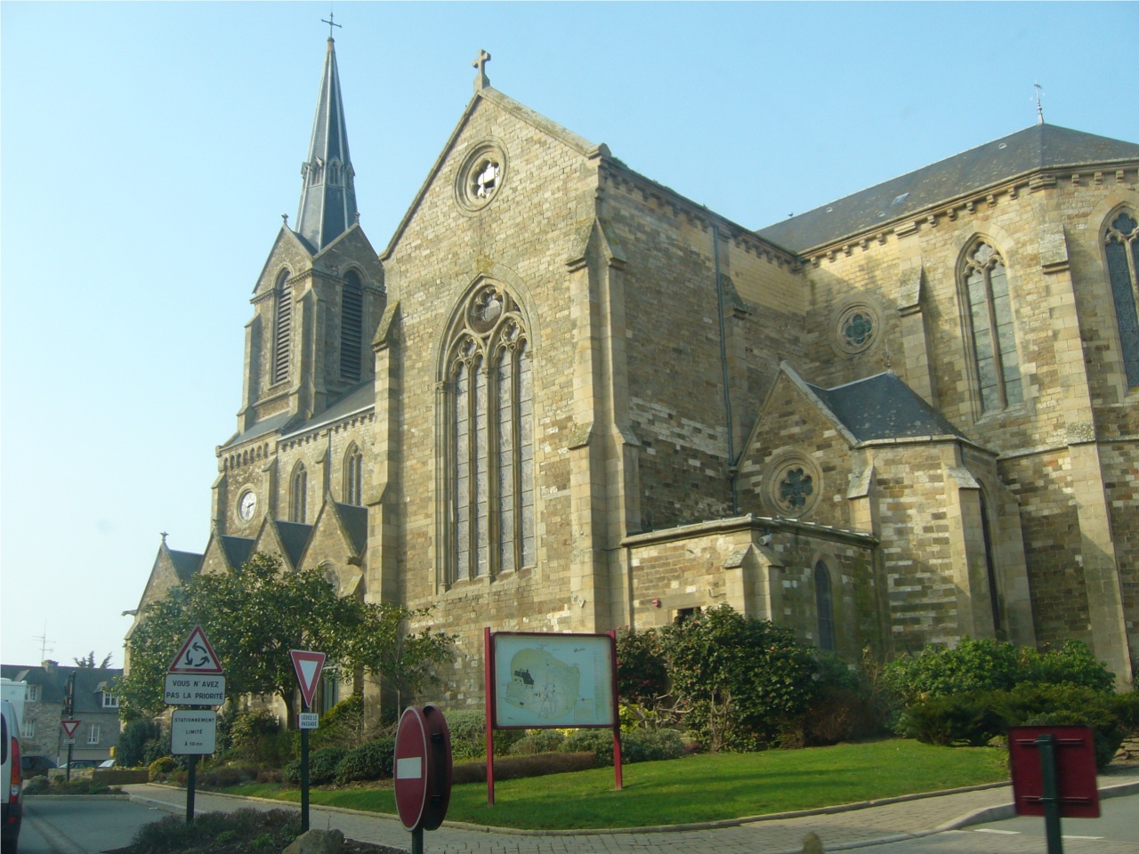 Ploubalay, Brittany