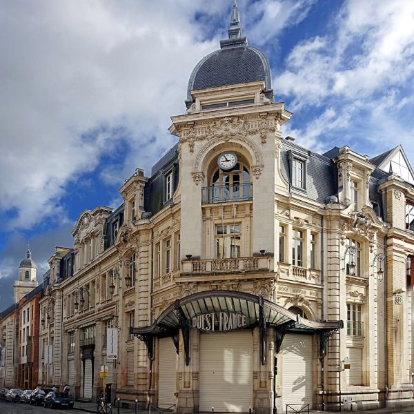 Puy-Guillaume photo 4