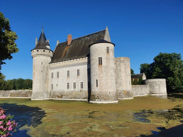Sully-sur-Loire photo 3