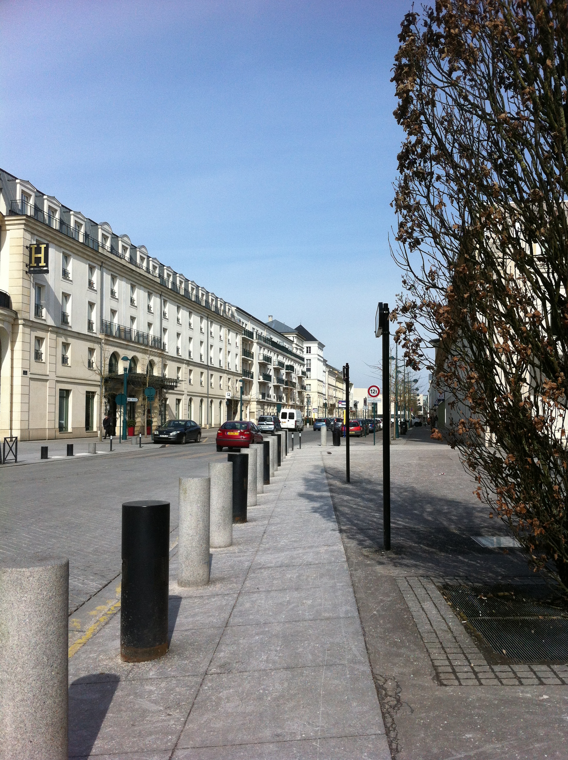 Serris photo 2