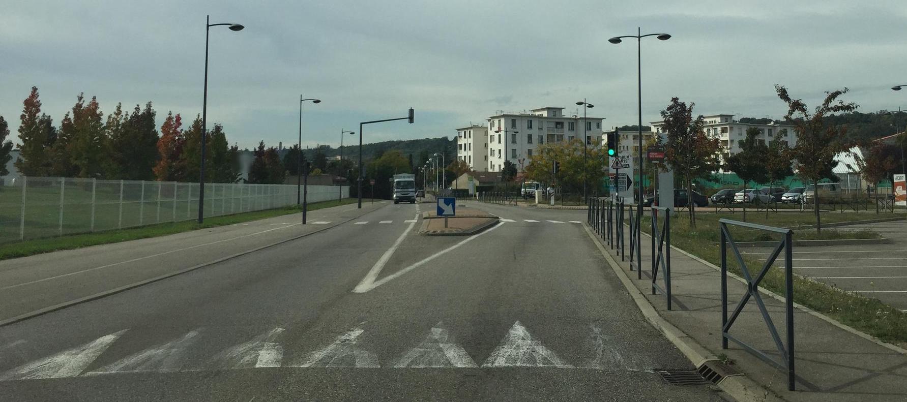 Saint-Maurice-de-Beynost photo 2