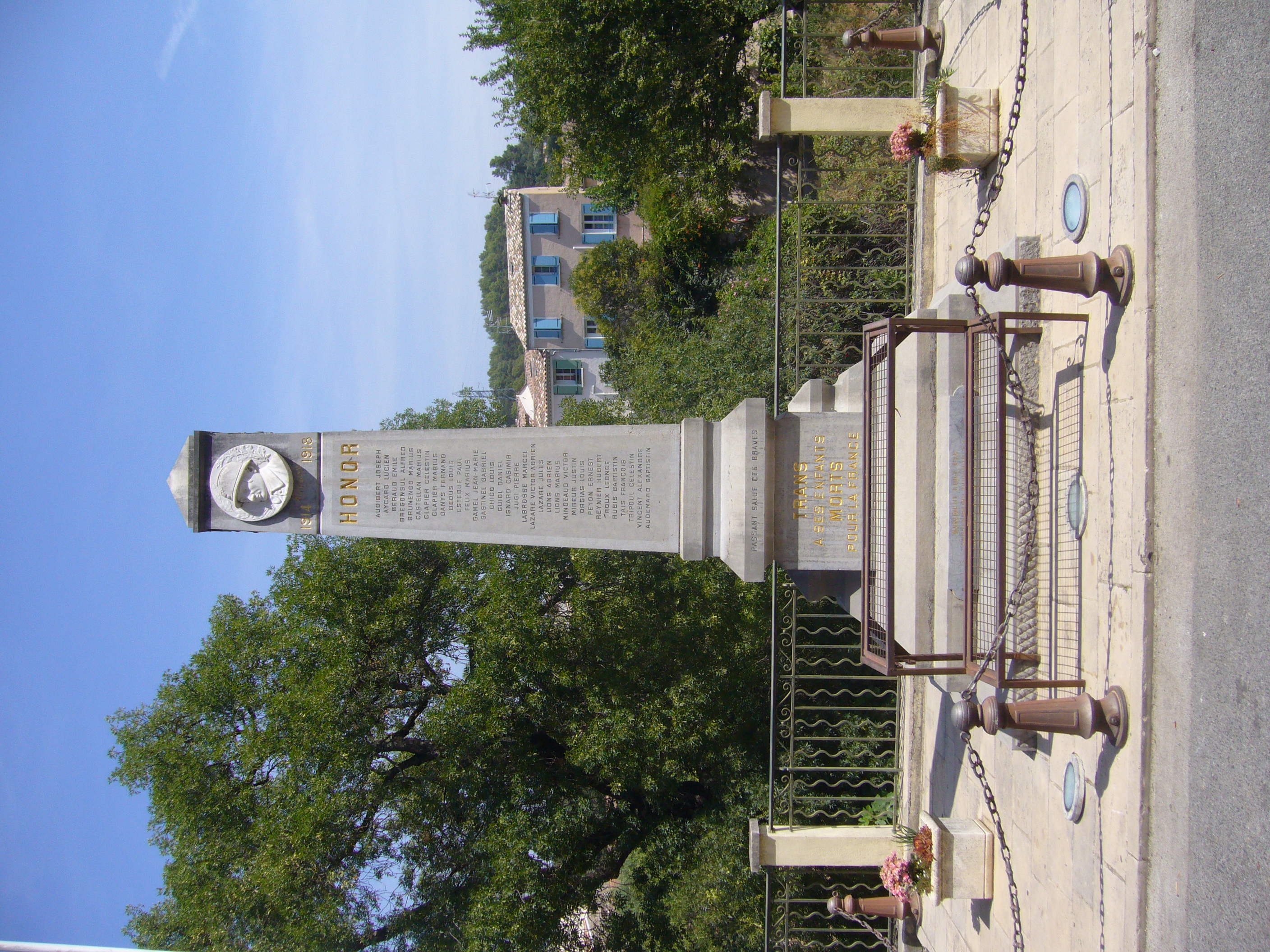 Trans-en-Provence photo 4