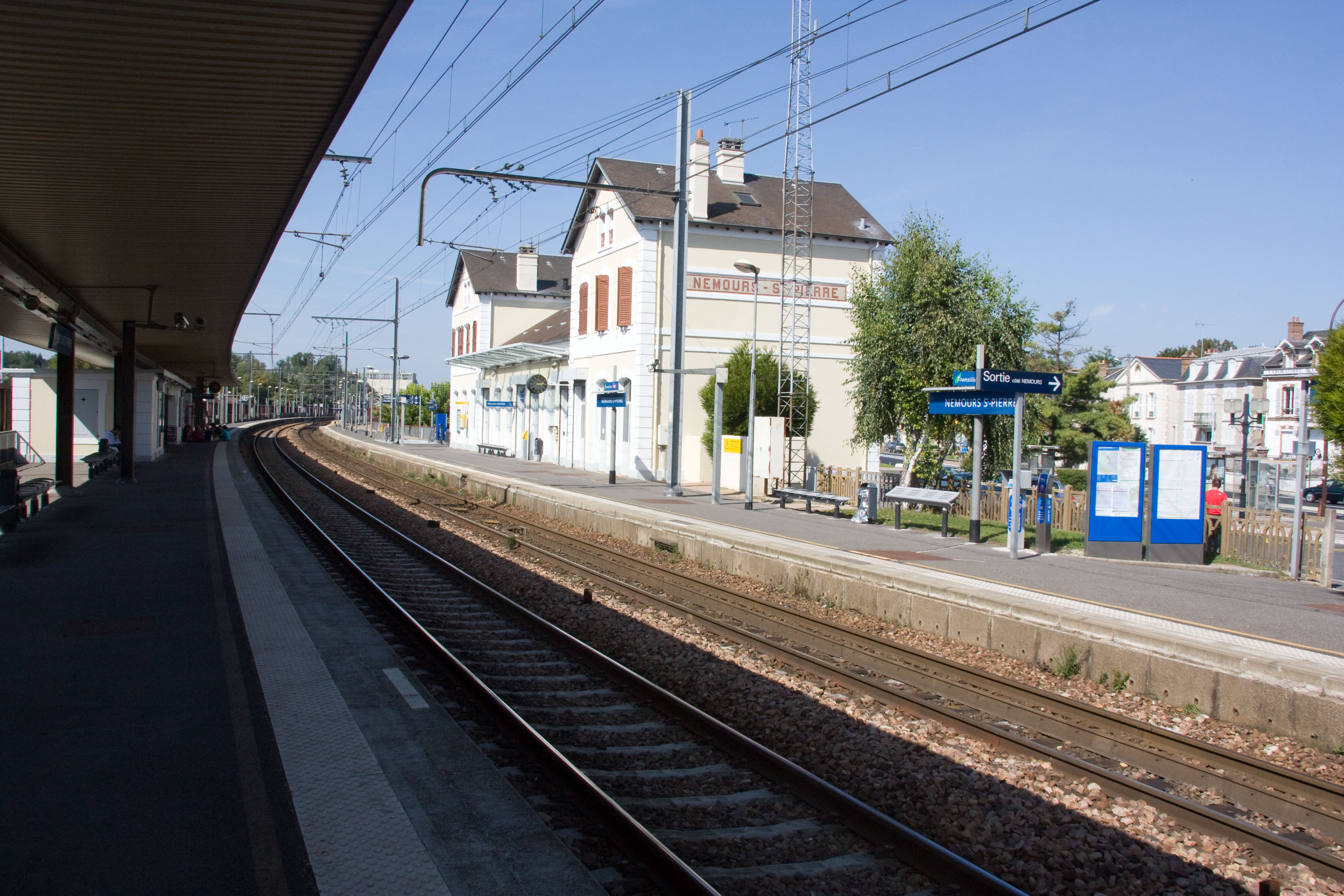 Saint-Pierre-lès-Nemours photo 2