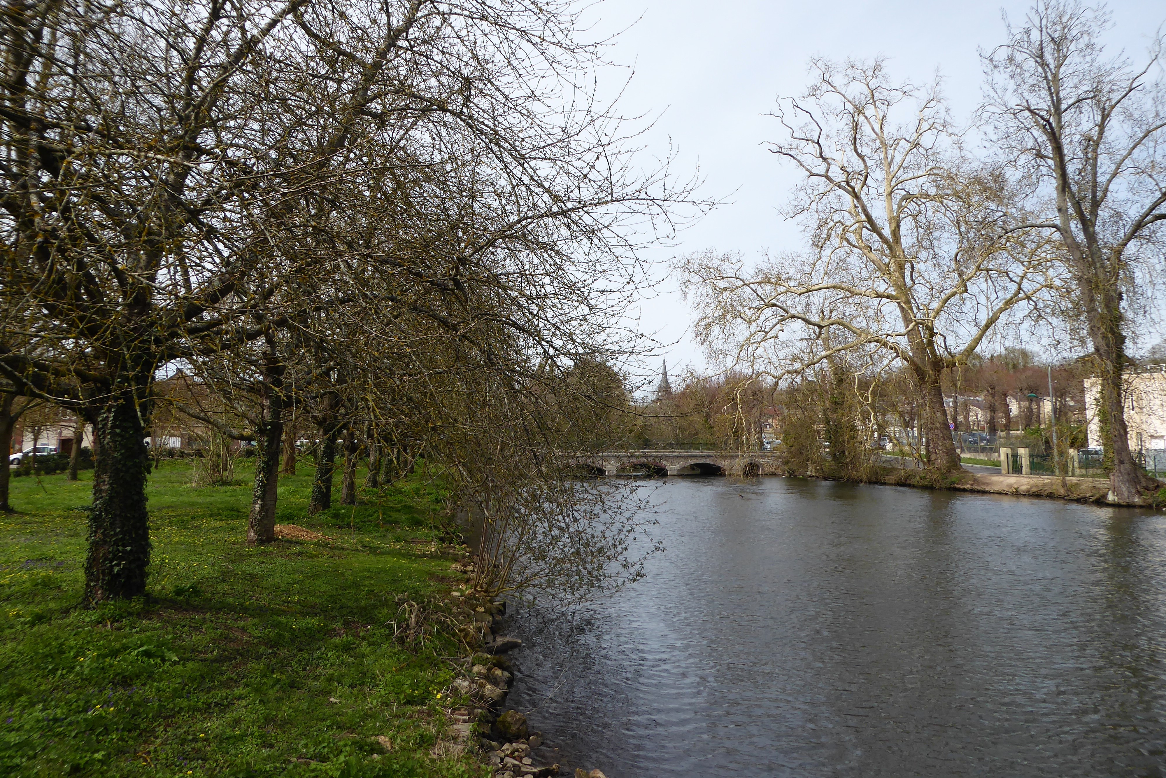 Saint-Lubin-des-Joncherets photo 2