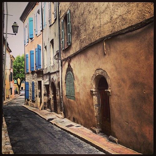 Saint-Maximin-la-Sainte-Baume photo 2