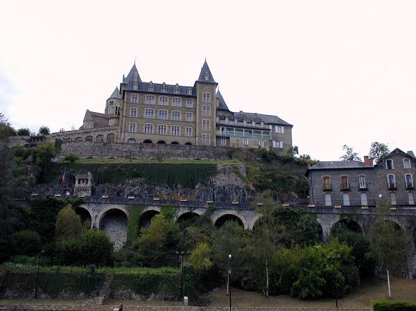 Uzerche photo 3