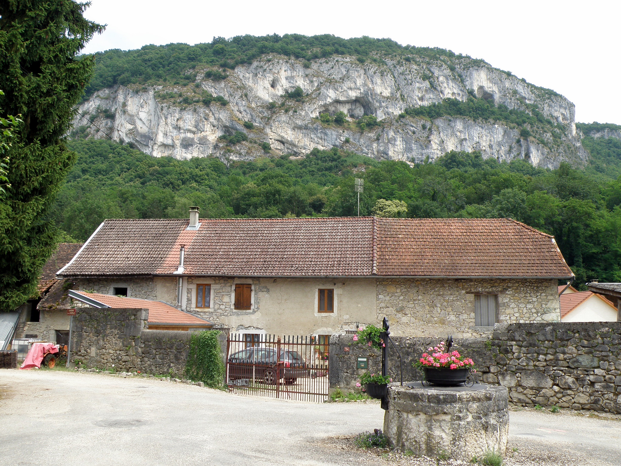 Montagne de Parves, Auvergne-Rhone-Alpes