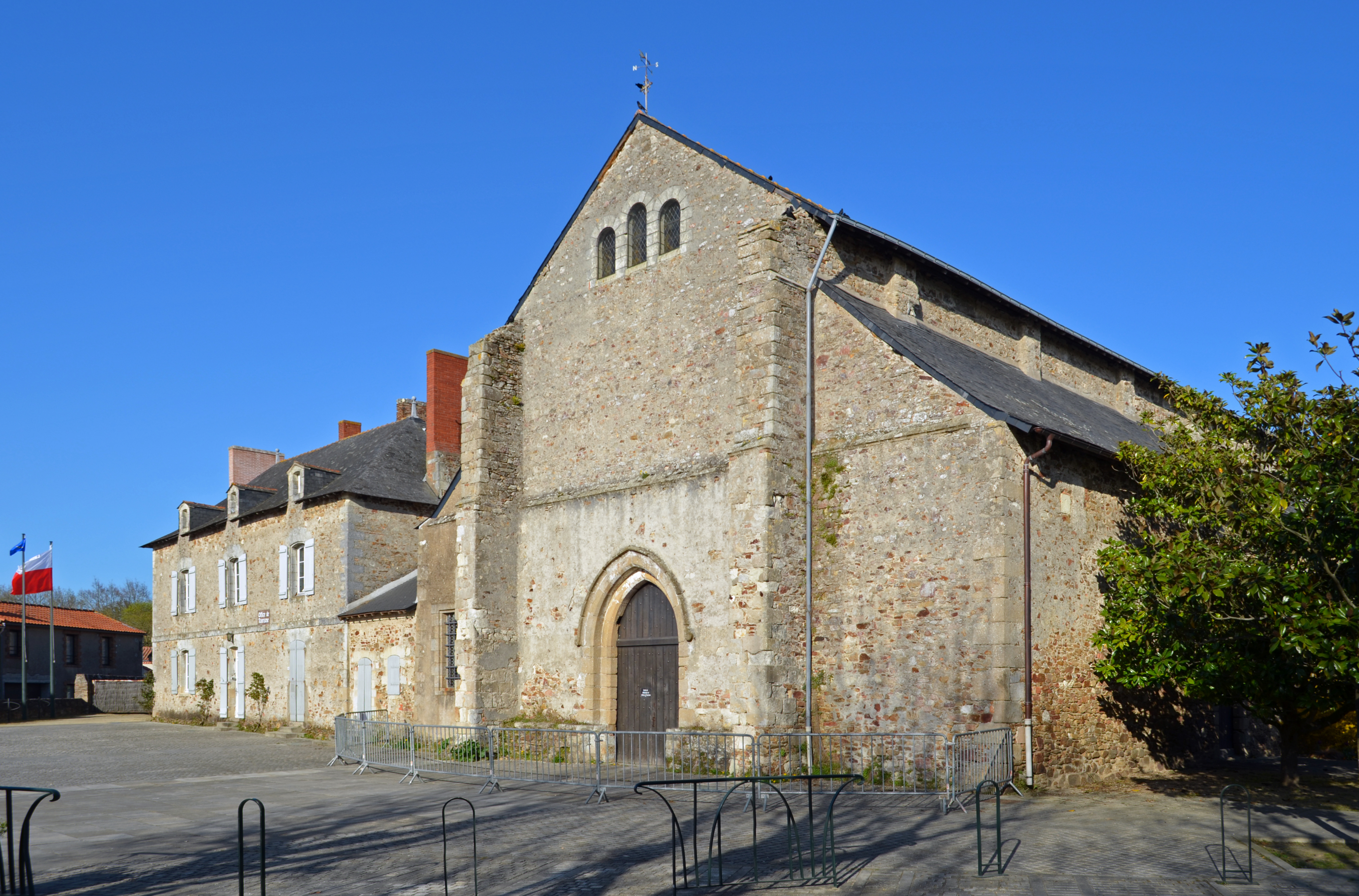Saint-Philbert-de-Grand-Lieu photo 2