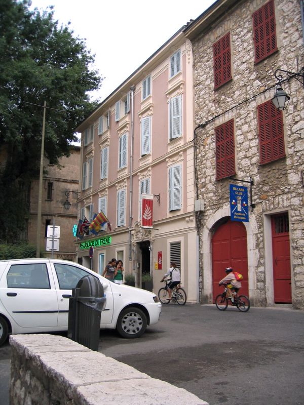 Vence photo 3