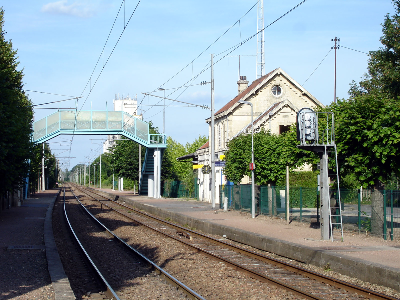 Précy-sur-Oise, Hauts-de-France