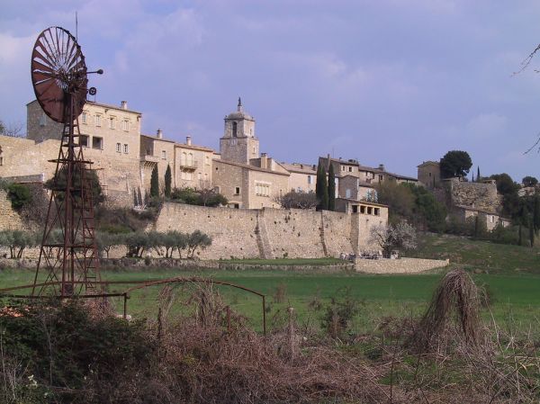 Robion photo 4