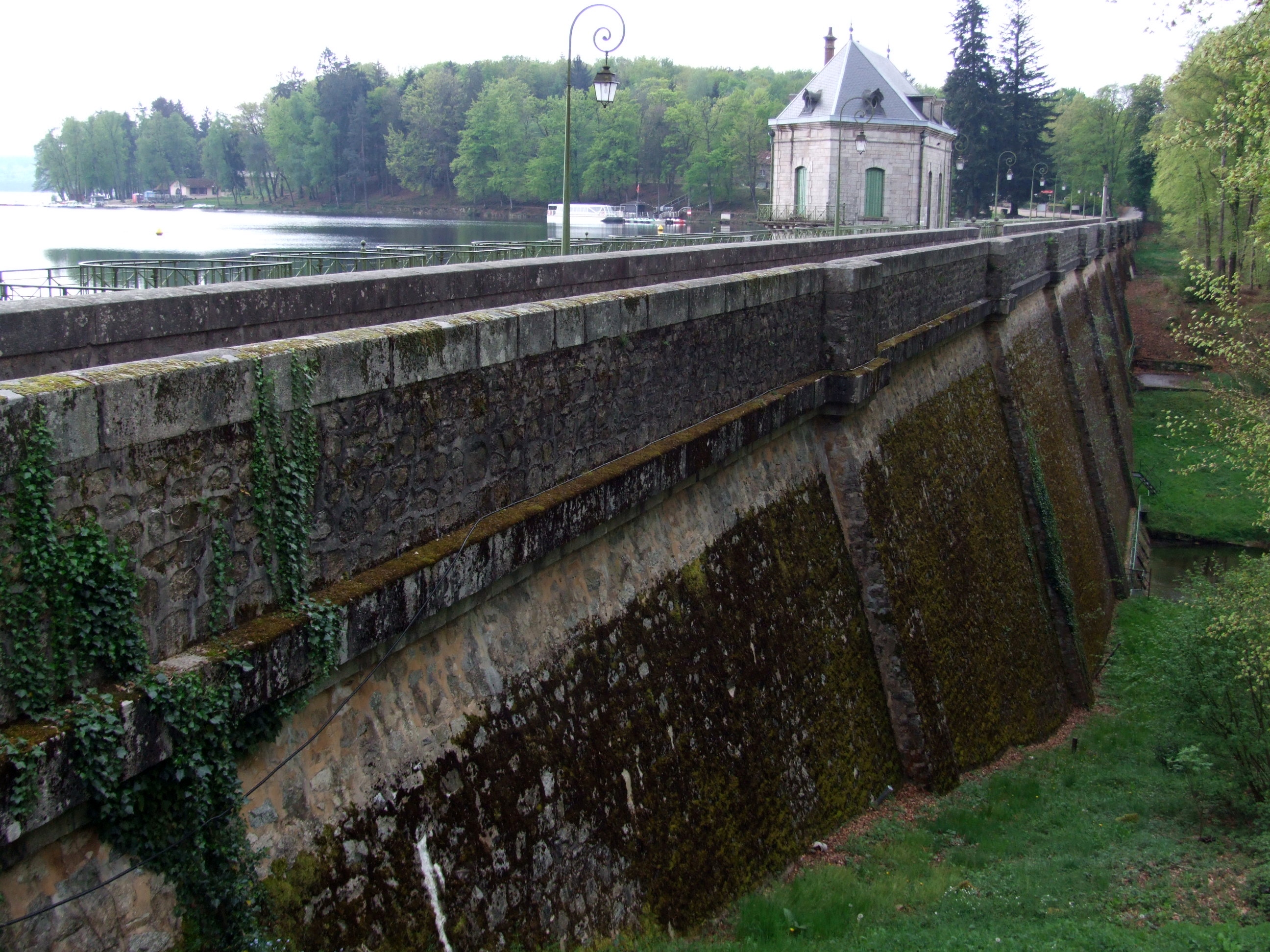 Lac des Settons photo 3