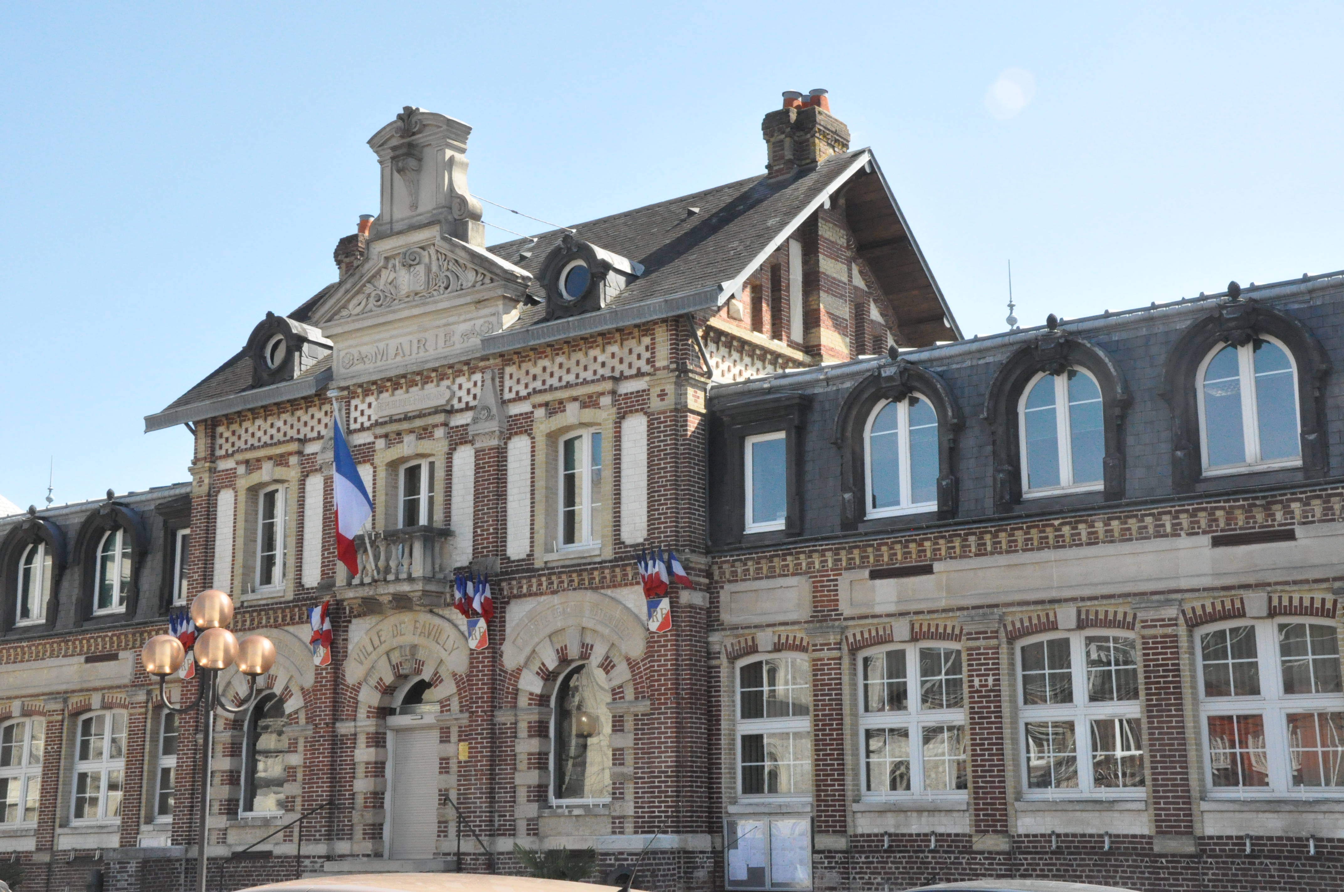 Pavilly photo 2