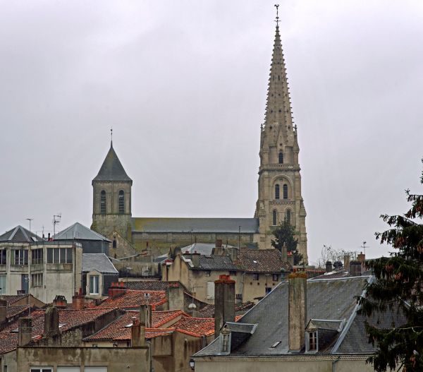Saint-Laurent-sur-Sèvre photo 3