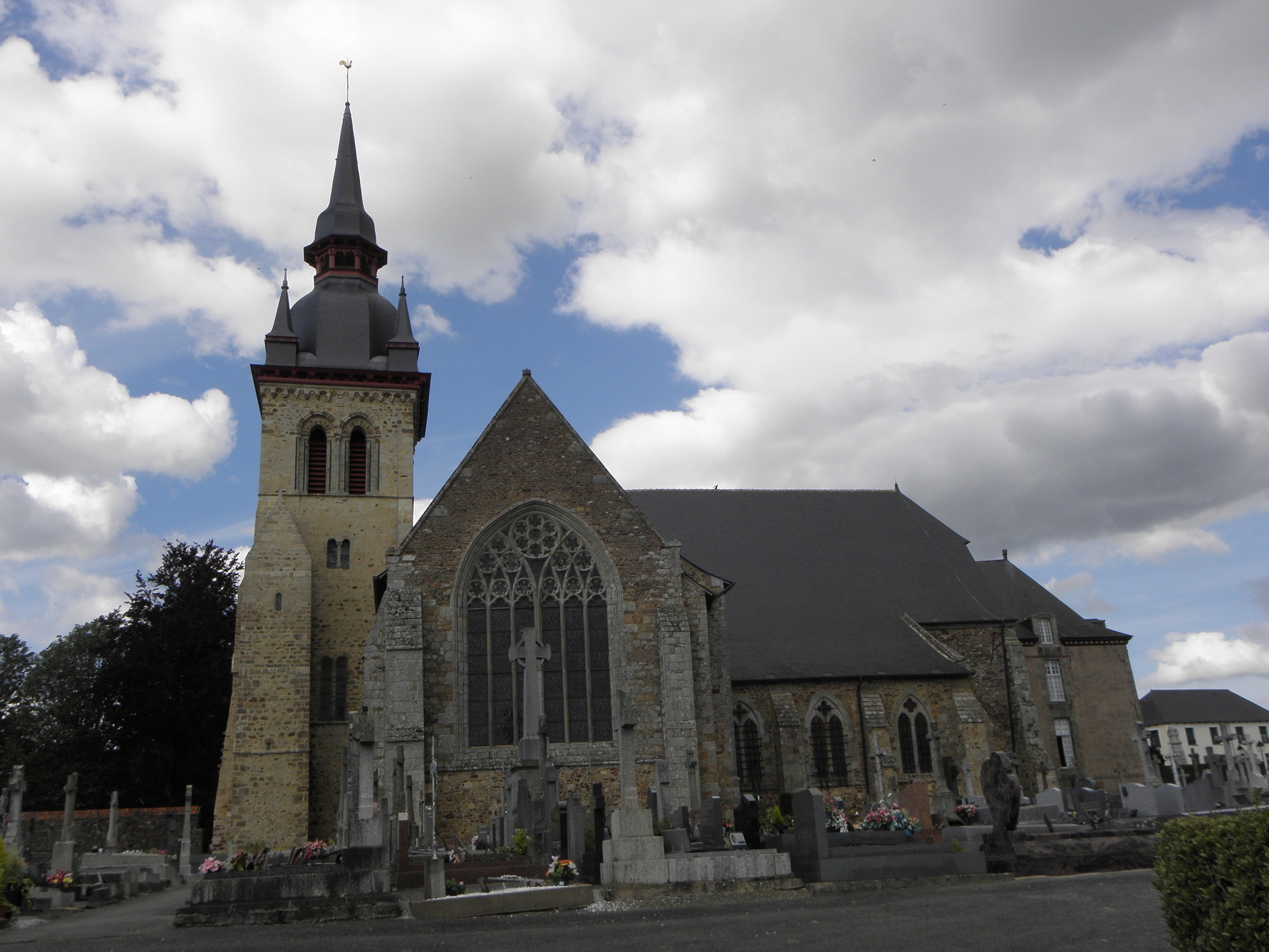 Saint-Méen-le-Grand photo 2