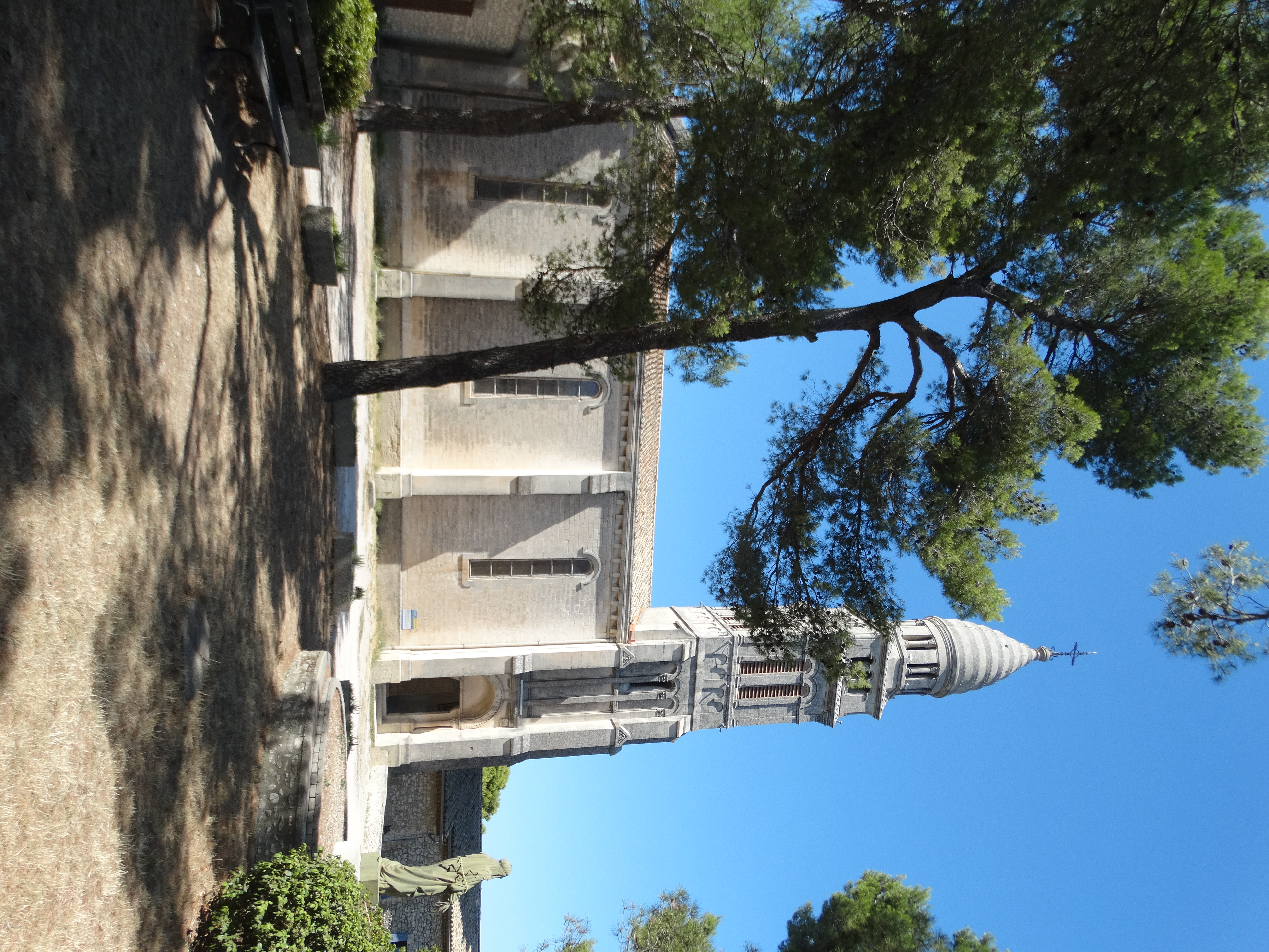 Orgon, Provence-Alpes-Cote d'Azur