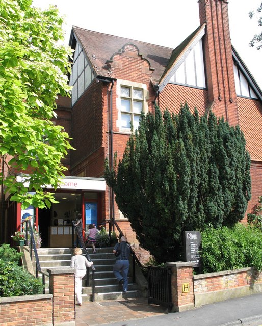 Tring photo 3