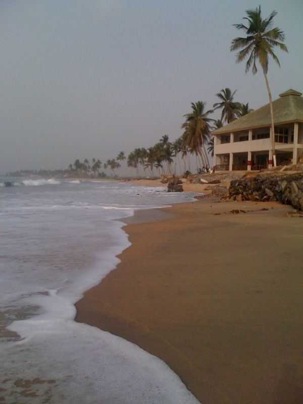 Elmina Bay photo 2