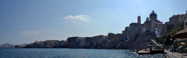 Ermoúpolis photo 2