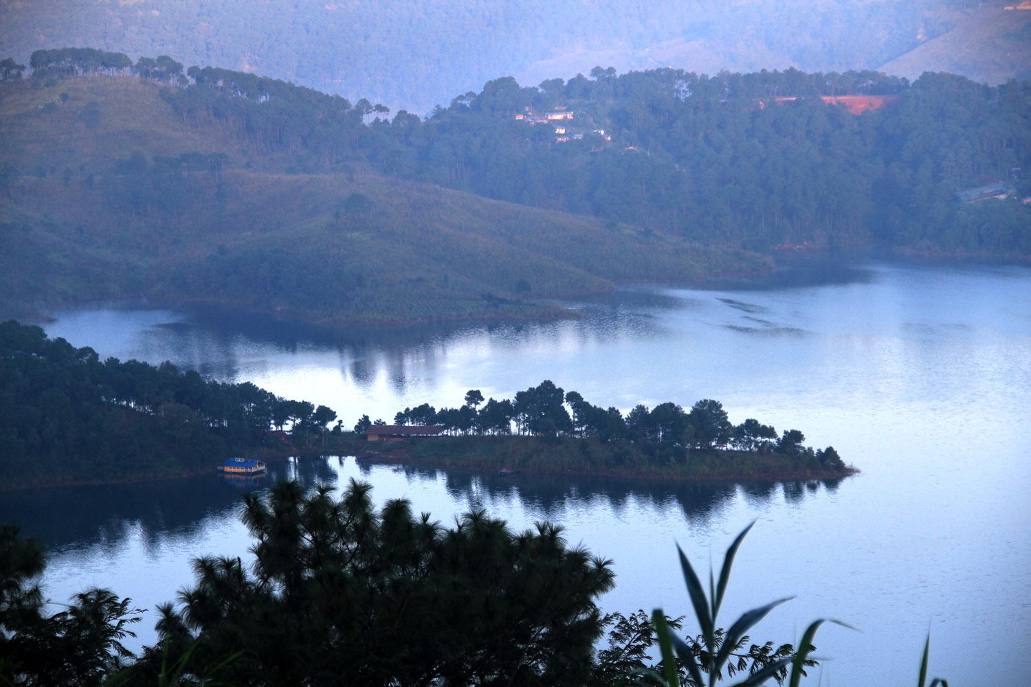 Umiam River, 00