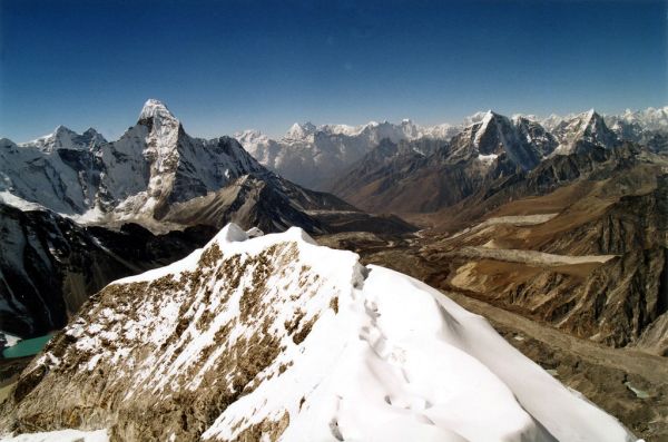 Ama Dablan photo 3