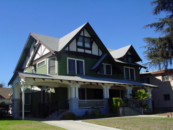 West Hills photo 3