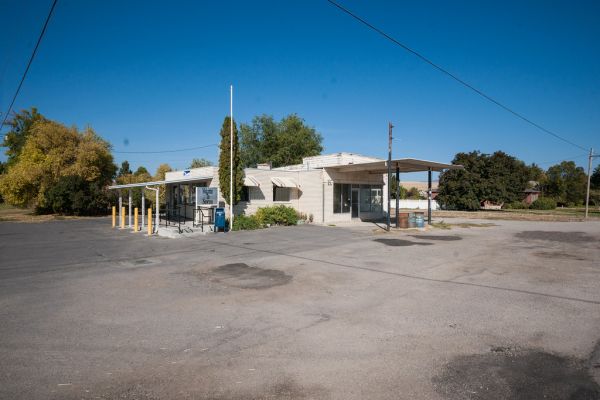 Newton photo 3